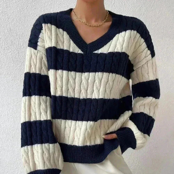 Multicolor Casual Women's Two Tone Cable Knit Drop Shoulder Sweater - Picture 5 of 6